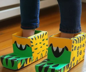 DIY Monster Feet – Tissue Box Shoes