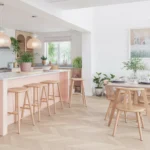 Midimalist kitchen showcasing expert-approved decor ideas for a stylish home.