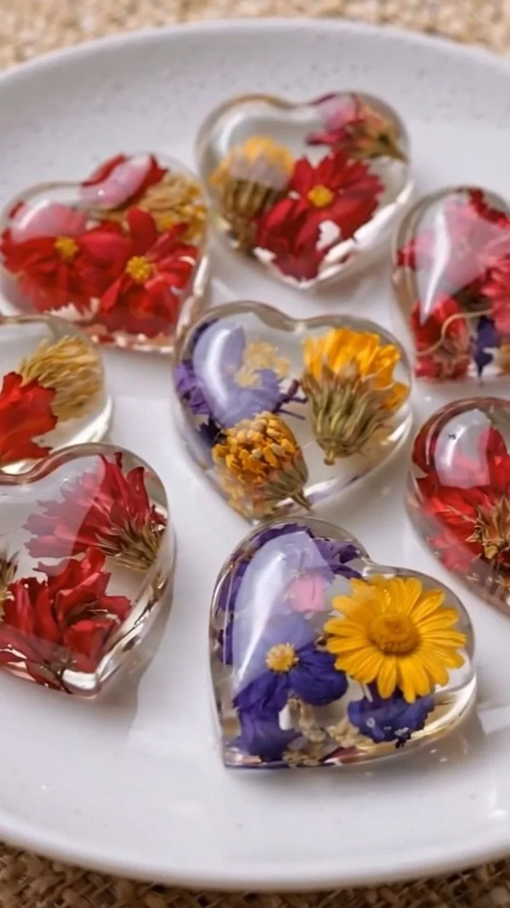 DIY crystal flower hearts grow into sparkling floral shapes full of shine ✨ A magical mix of science and art. Save this DIY!